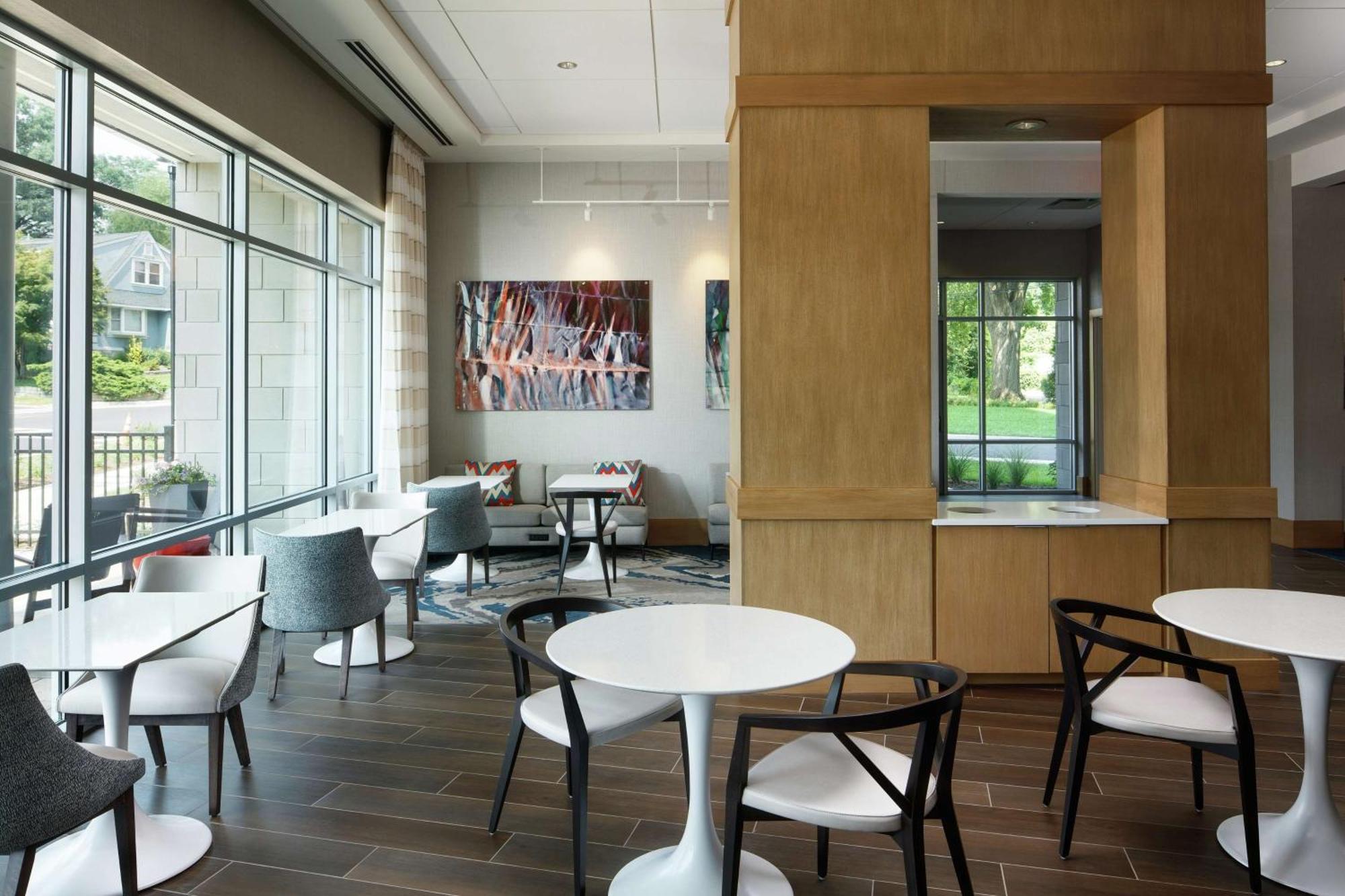 Hampton & Teaneck/glenpointe Hotel 4*