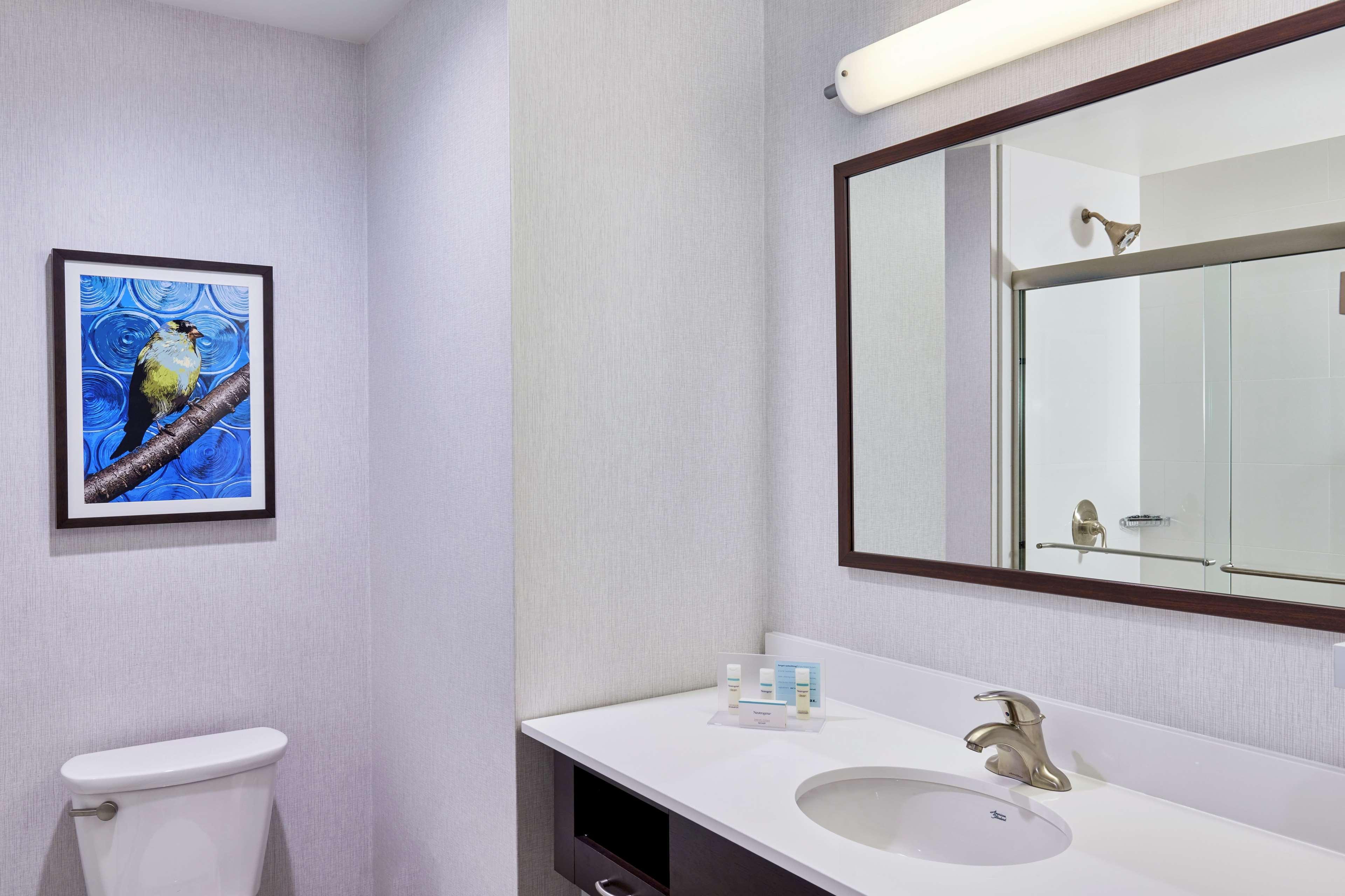 Hotel Hampton & Teaneck/glenpointe 4*